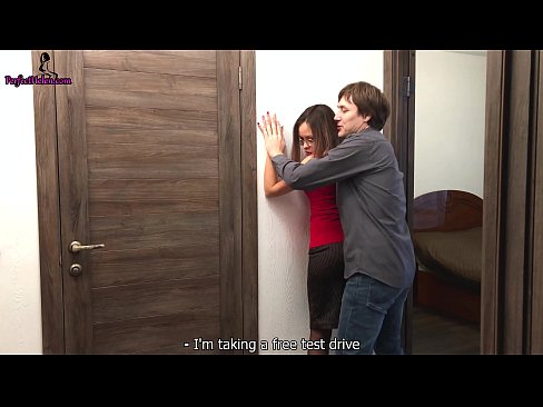 ❤️ Realtor seksi seksi secara sensual menyentak vagina dan keparatnya saat menjual apartemennya - Krempai ❤ Video seks di porno id.ru-pp.ru